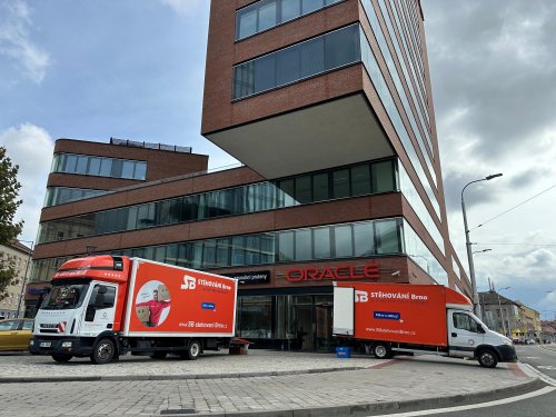Stěhování kaneláří Oracle Brno