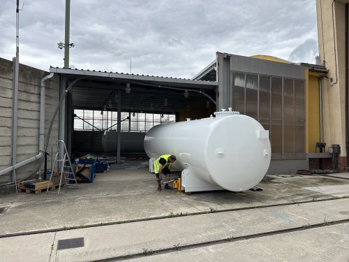 stěhování nádrží 6,5 tun pro EG.D, a.s.