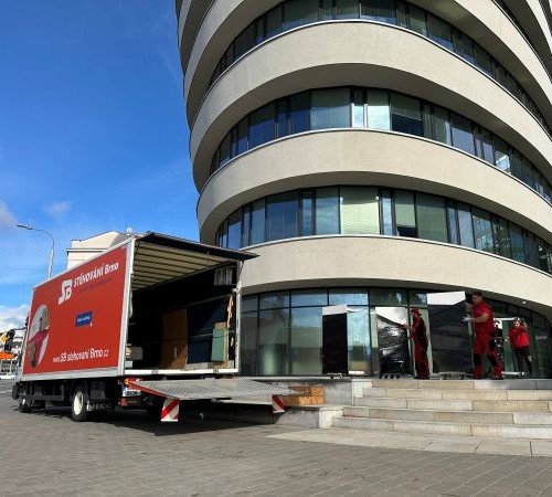 stěhování kanceláří a firem 