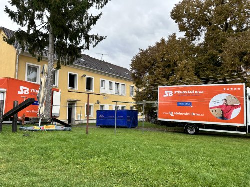 Vyklízení bytu s kontejnerem na odpad