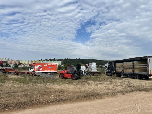 překládka autoklávů mimo stavbu v Bohunicích