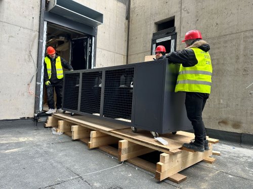 stěhování rámů pod klimatizace