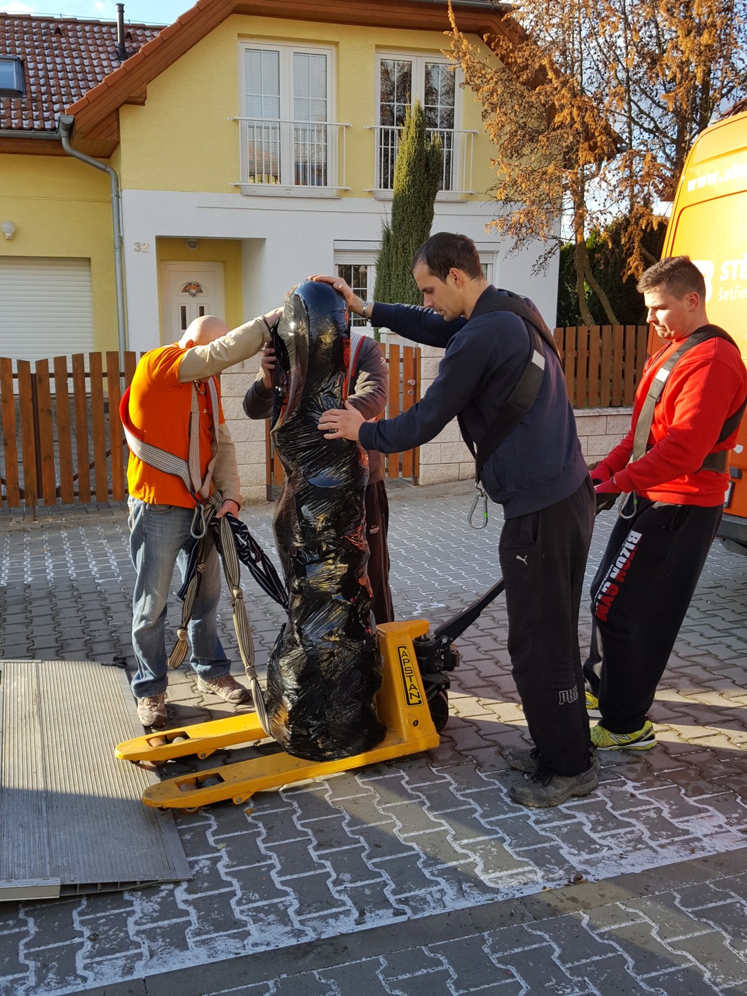 Transport sochy na hydraulické čelo